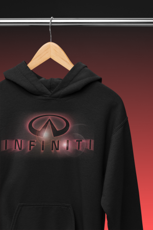 Суичър Infiniti